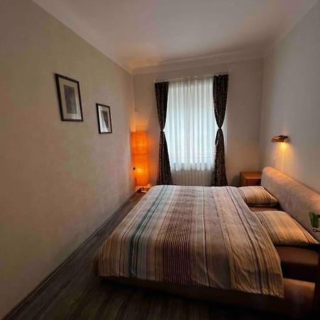 Apartment Alessio - Sea View Рийека Екстериор снимка
